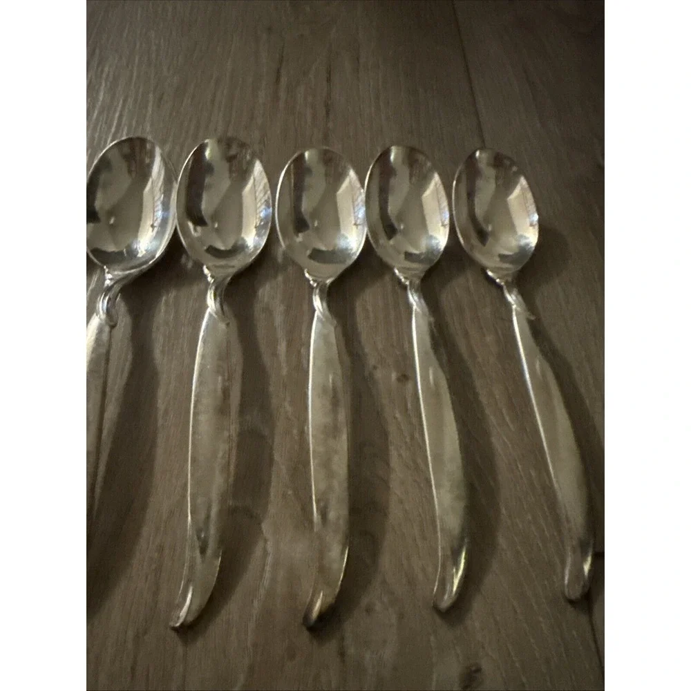 7 PCs 1847 Rogers Bros Teaspoons Flair‎ Pattern Silverplate Flatware